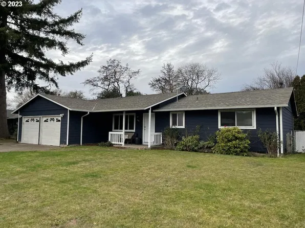 1689 SE 11th St, Gresham, OR 97080