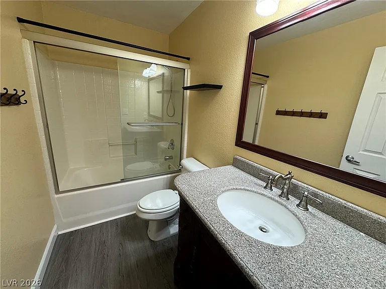 749 Beach Park St — Photo 32