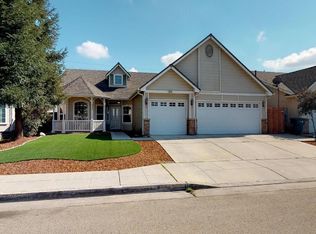2916 N Brix Ave, Fresno, CA