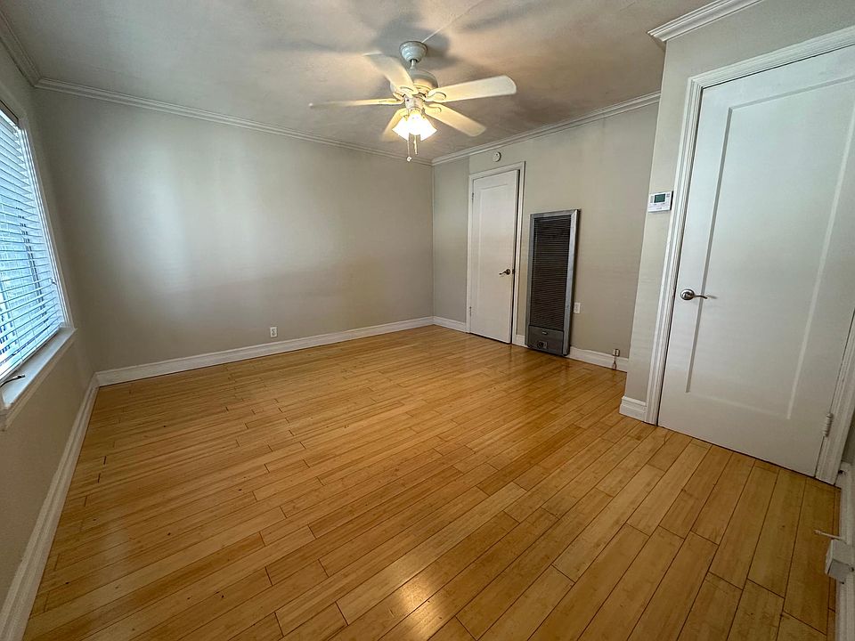 1st image of 1600 11th Ave #1600