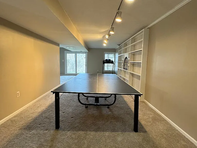 18 E Countryside Dr — Photo 21