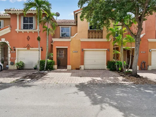 15266 SW 30th Ter, Miami, FL 33185