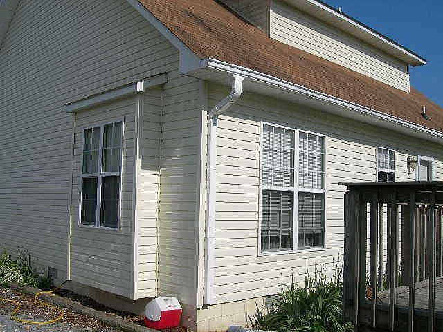 2nd image of 1550 County Road 674
