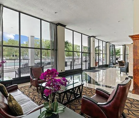 2 bed, 1189 sqft, $2,100 — Photo 4