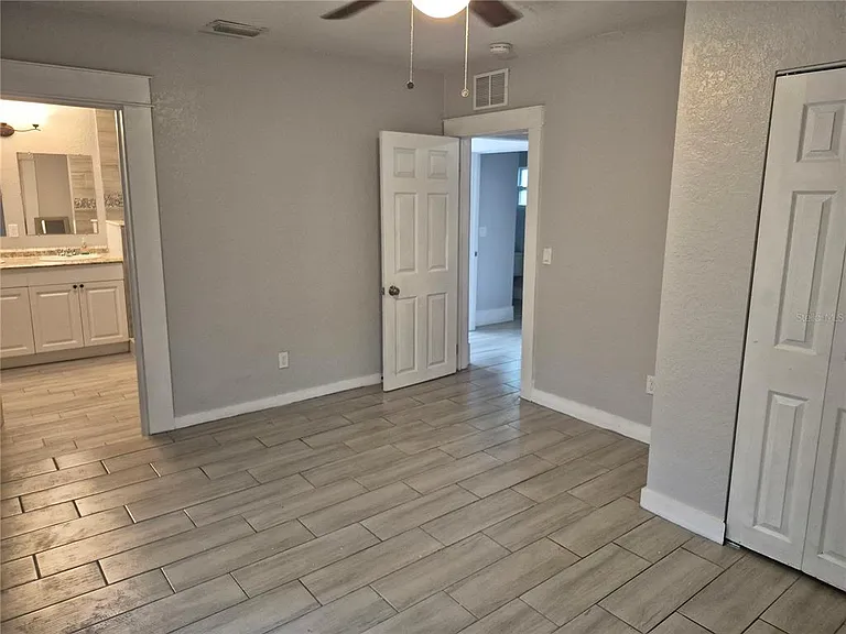 127 W Sligh Ave — Photo 3
