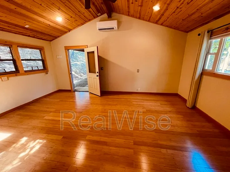 1711 Apache Dr — Photo 32
