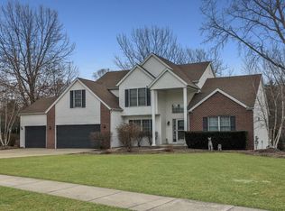 2229 Anderson Cir, Stevensville, MI