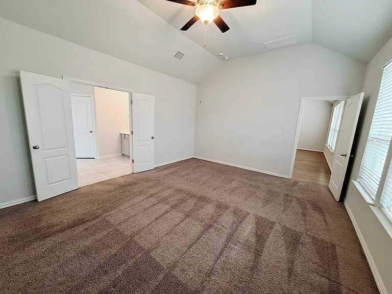 5900 Bucine Cv — Photo 19