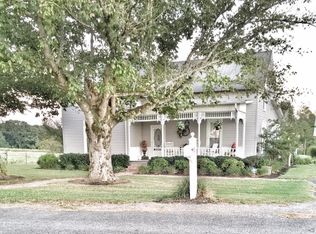 1520 Tanyard Rd, Lafayette, TN 37083