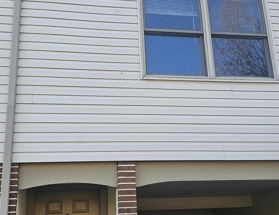 1st image of 9 Mill Park Ln