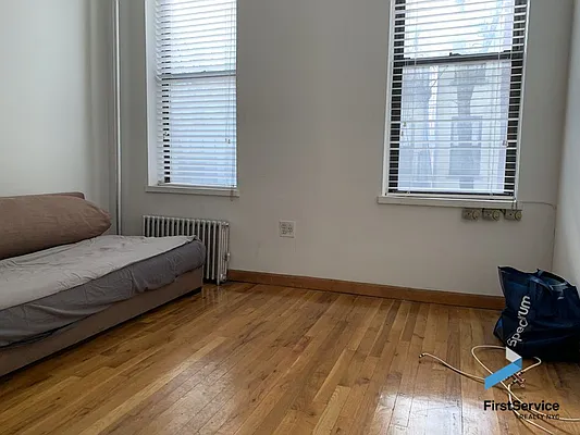 Rented by FirstService Realty (legacy) | media 21