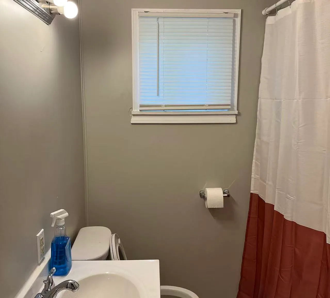 3 bed, 1059 sqft, $1,250 — Photo 2