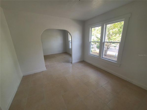 saint-petersburg-florida-81390388 picture