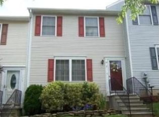114 N Towne Ct, Mount Airy, MD 21771
