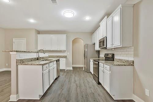 4th image of 4516 Bellemeade Dr