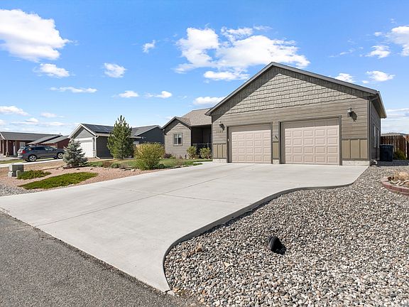 3rd image of 1150 Polaris Rd