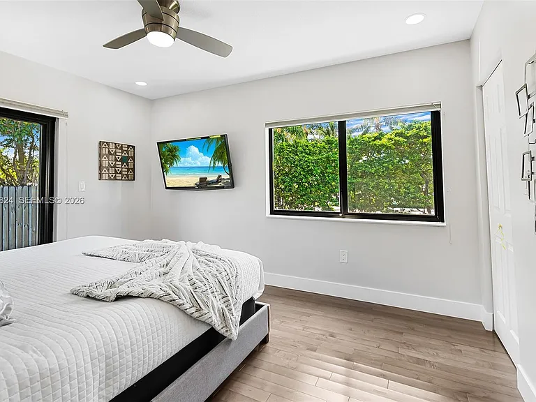 2301 E Las Olas Blvd — Photo 25