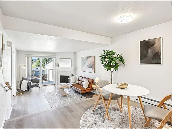 5th image of 9484 Redmond Woodinville Rd NE APT C204