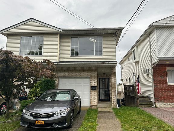 4th image of 868 Sheldon Ave #3
