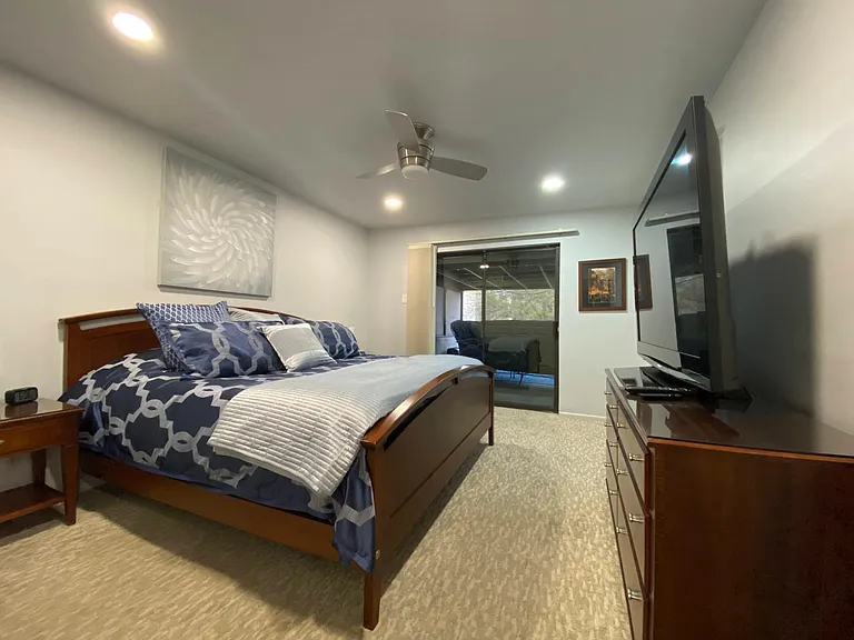 219 N Ashbury Ln — Photo 6
