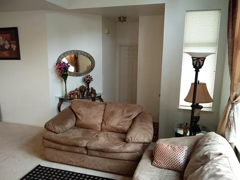 15047 NE 8th Pl — Photo 4