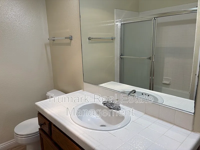 2 bed, 2.0 bath, $2,500 — Photo 3