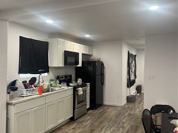 4th image of 1830 Edwards Ave