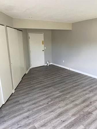 2nd image of 40 Cumberland Dr APT C7