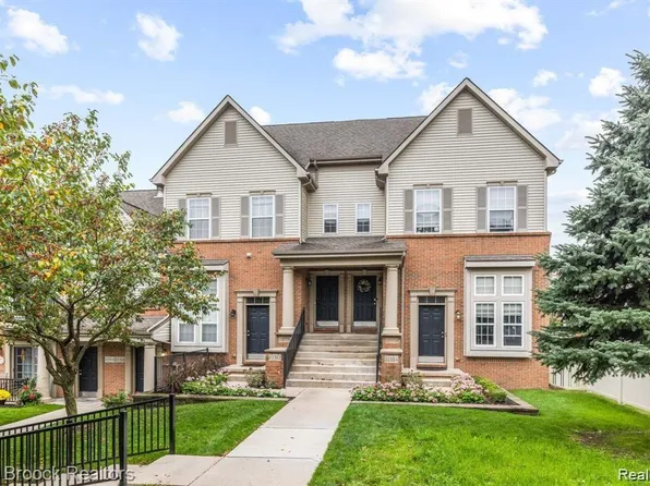 22316 Abbey Ln, Dearborn, MI 48124