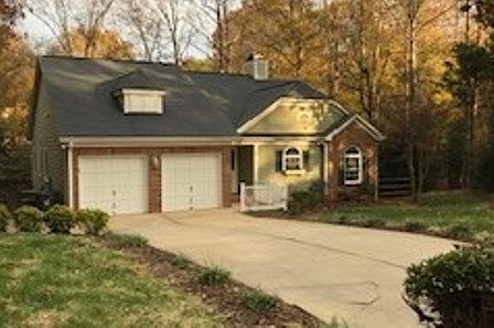 1st image of 209 Glenora Dr