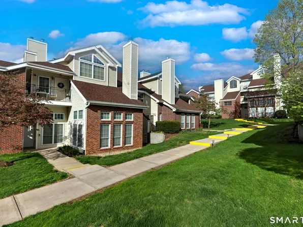 138 Carriage Crossing Lane #138, Middletown, CT 06457