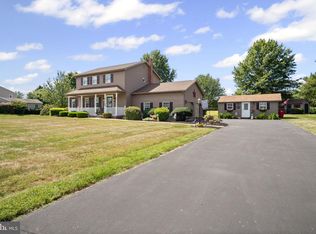 182 Kerrsville Rd, Carlisle, PA 17015