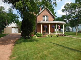 524 Laurel St, Reedsburg, WI 53959