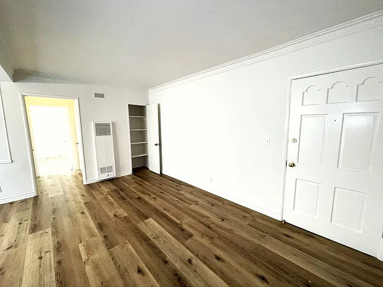 3565 Sepulveda — Photo 6