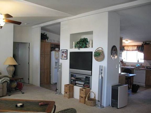 3rd image of 12454 S Sandra Ave