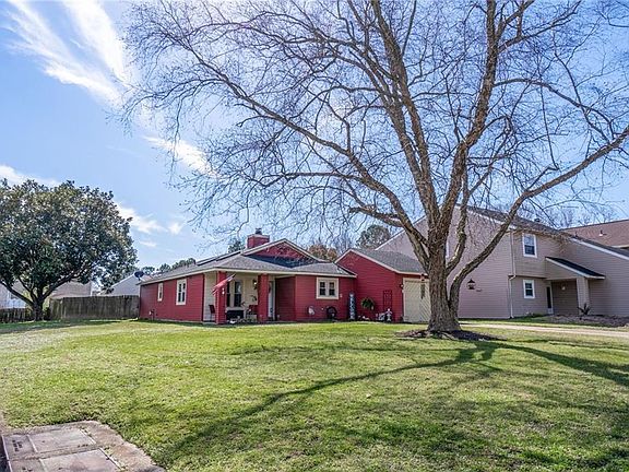 Exceptional RANCH on Corner Lot!