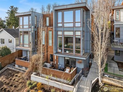 2635 22nd Avenue W #B, Seattle, WA, 98199