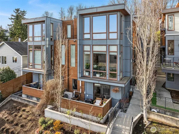 2635 22nd Avenue W #B, Seattle, WA 98199