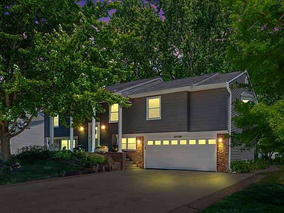 2nd image of 370 Arbor Gate Ln