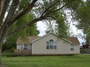 3352 W Farm Rd 164, Springfield, MO 65807