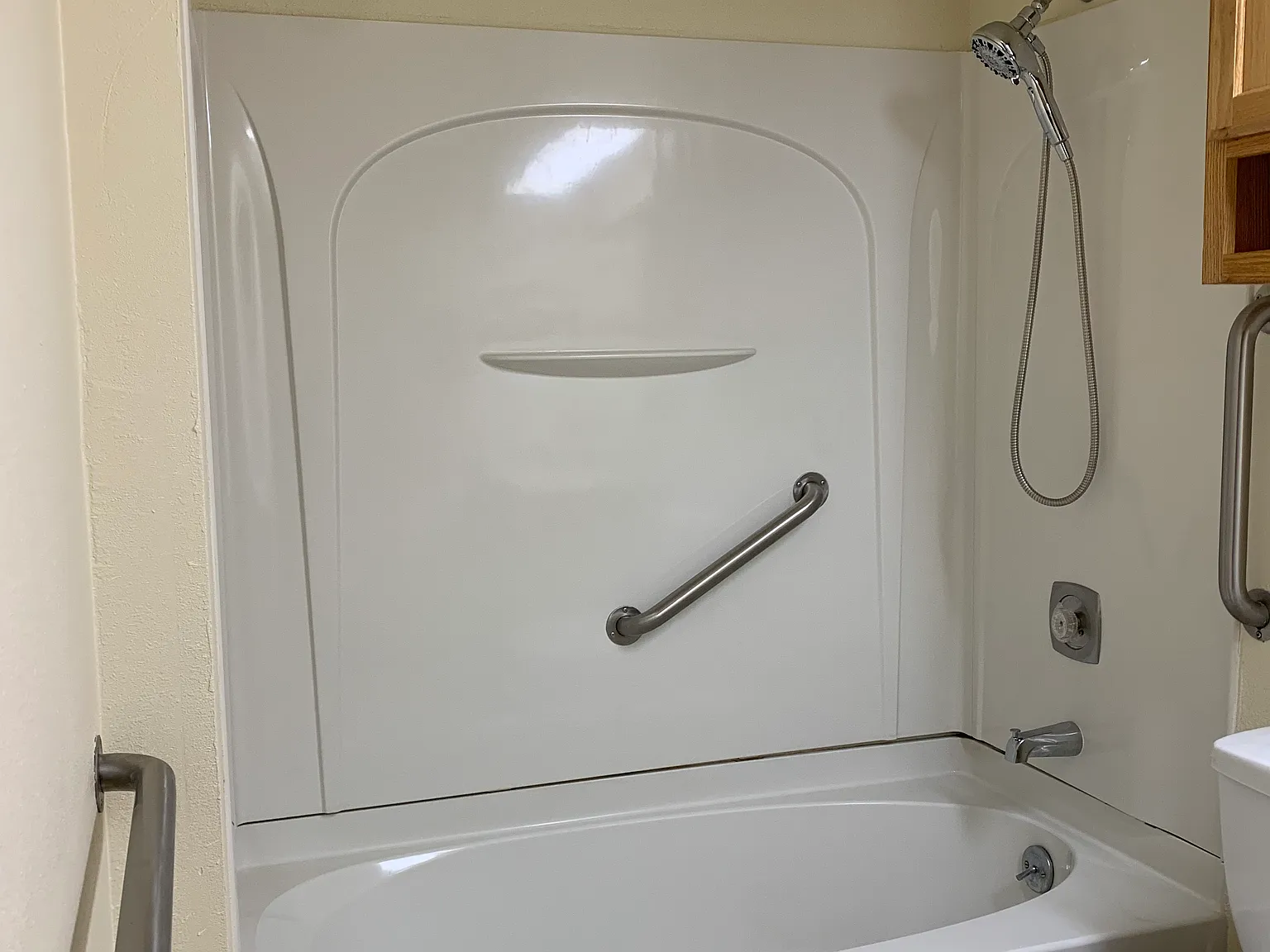 2 bed, 790 sqft, $1,450 — Photo 3