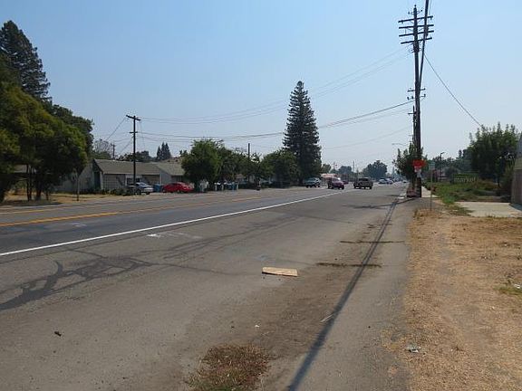 4th image of 10292 Live Oak Blvd