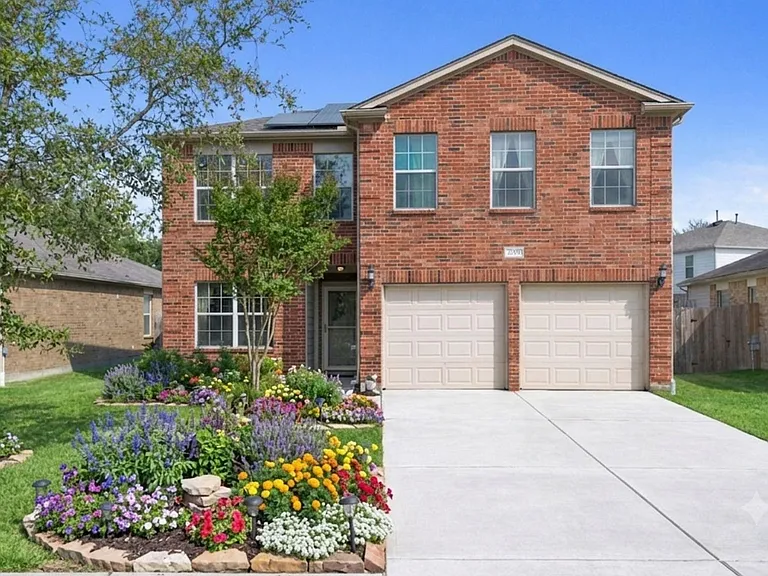 2712 Woodspring Acres Dr — Photo 1