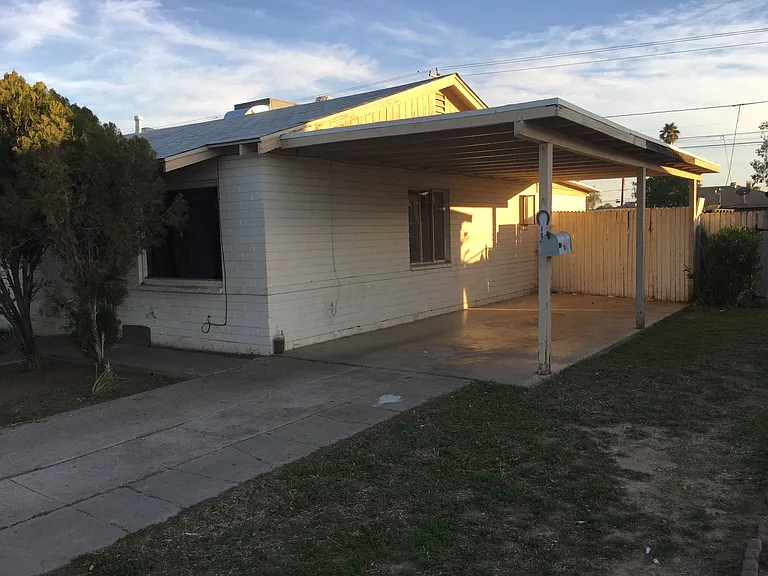 2937 W Solano Dr S — Photo 2