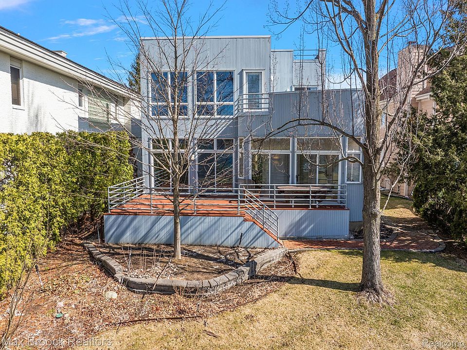 1st image of 3217 Interlaken St