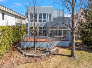 3217 Interlaken St, West Bloomfield, MI 48323
