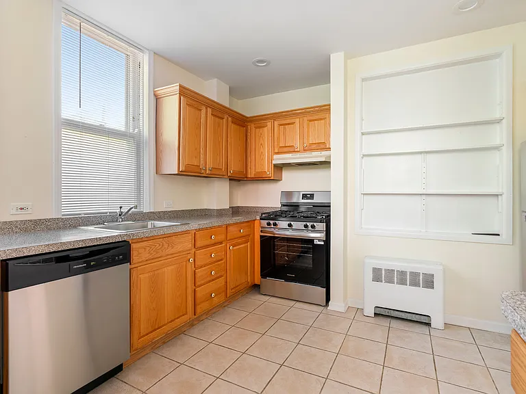 1235 Ridge Ave — Photo 14