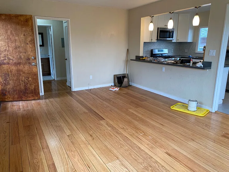 619 Poirier St — Photo 8