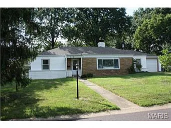1427 Cheshire Ln photo 1