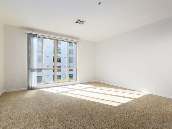 2nd image of 1501 Front St Unit 406